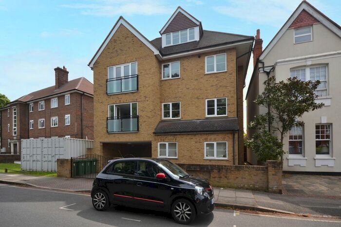 2 Bedroom Flat To Rent In Highland Road, Bromley, BR1