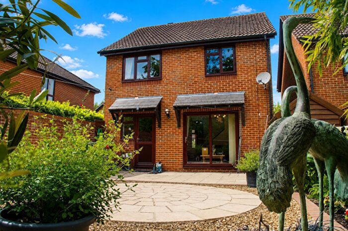 3 Bedroom Detached House For Sale In Saxons Way, Didcot, OX11