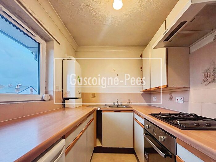 1 Bedroom Property To Rent In Stoke Park Court, Guildford, GU1