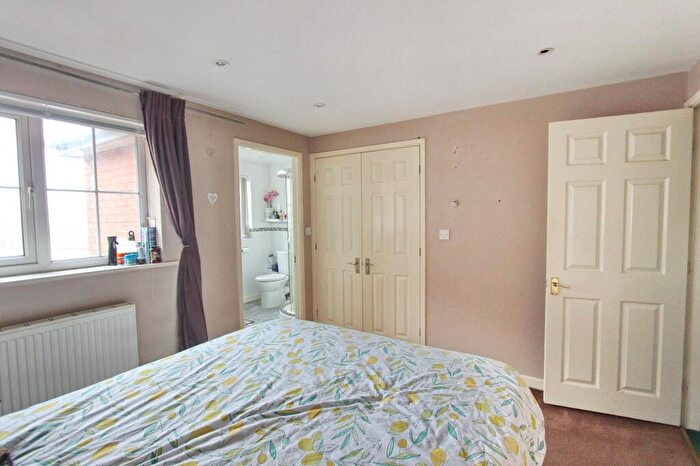 4 Bedroom Detached House For Sale In Mode Hill Lane, Whitefield, M45