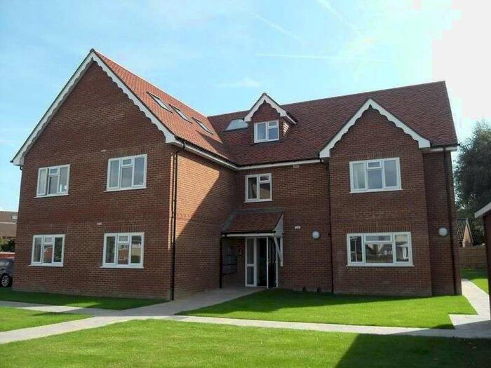 2 Bedroom Apartment To Rent In Elm Road, Earley, RG6