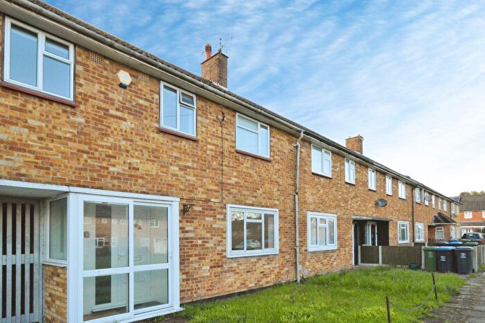 4 Bedroom Detached House To Rent In Flatfield Road, St Albans, HP3