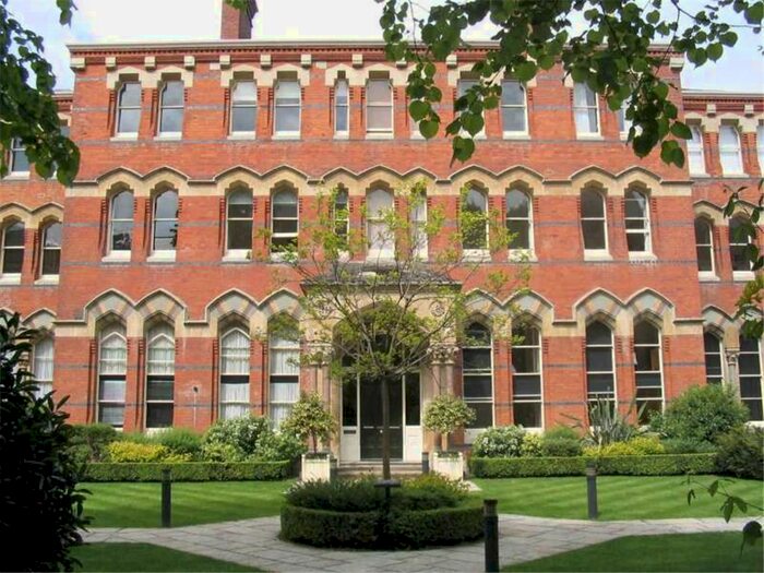 2 Bedroom Flat To Rent In Shaftesbury Hall, St Georges Place, Cheltenham, Gloucestershire, GL50