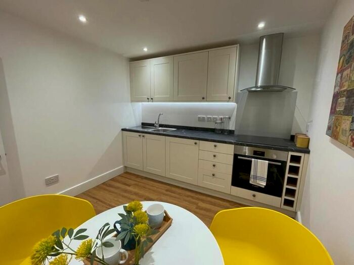 2 Bedroom Flat To Rent In Museum Street, Ipswich, IP1