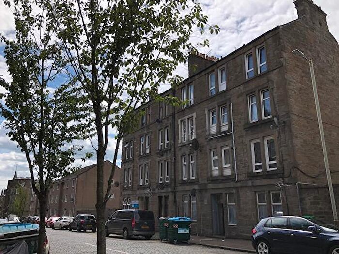 1 Bedroom Flat To Rent In Morgan Street, Stobswell, Dundee, DD4