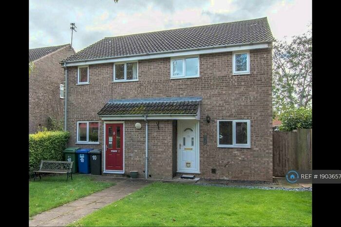 3 Bedroom Semi-Detached House To Rent In Peacocks Close, Middleton Cheney, Banbury, OX17