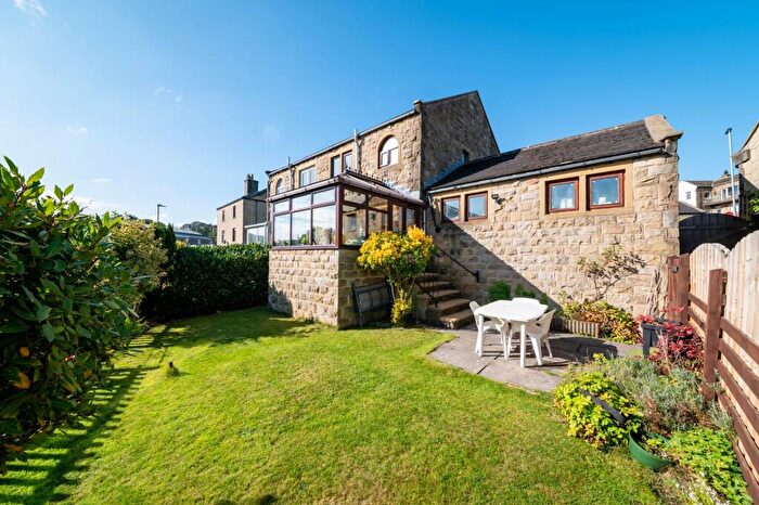 3 Bedroom Semi-Detached House For Sale In Ravens Way, Scholes, HD9