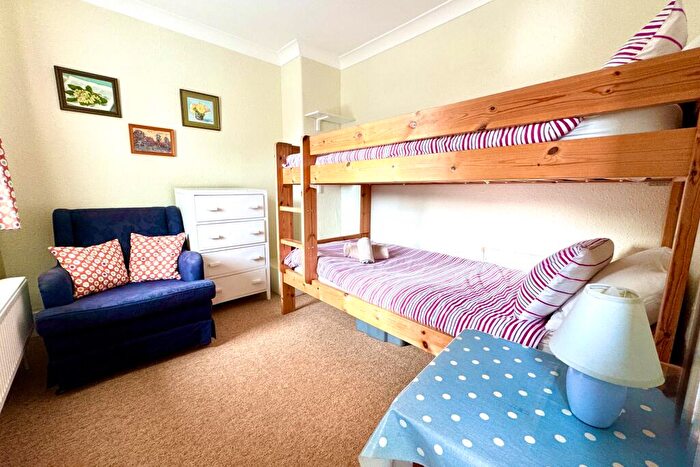 3 Bedroom Terraced House For Sale In Langton Matravers, BH19 - Photo 9