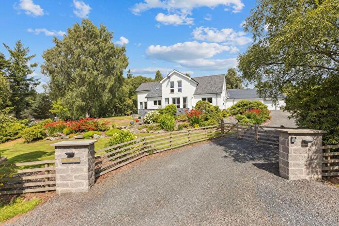 6 Bedroom Detached House For Sale In Old Whisky Road, Auchterhouse, DD3