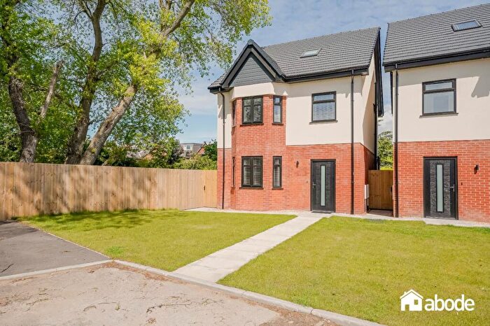 4 Bedroom Detached House For Sale In Holy Close, Southport, PR8