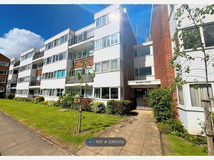 2 Bedroom Flat To Rent In Bourne Court, London, E11
