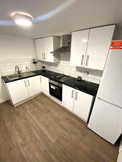 3 Bedroom Terraced House To Rent In Stanhope Road, Walthamstow, E17