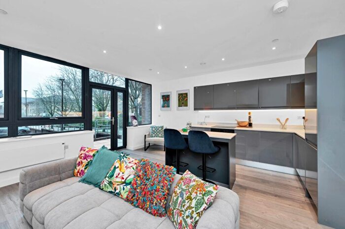 2 Bedroom Apartment For Sale In Silbury Boulevard, Milton Keynes, MK9