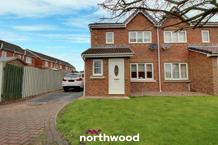 3 Bedroom Semi-Detached House For Sale In Dunstan Walk, Thorne, Doncaster, DN8