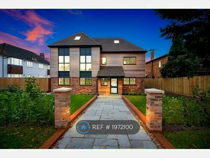 1 Bedroom Flat To Rent In Braeburn Court, London, N14