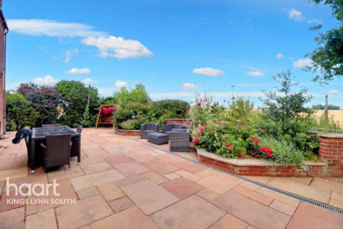 3 Bedroom Detached House For Sale In Fen Road, Magdalen, PE34