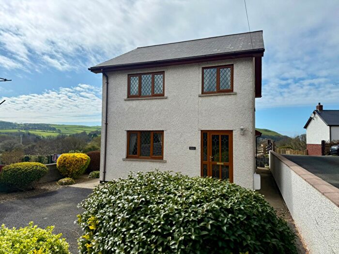 3 Bedroom Detached House For Sale In Rhydyfelin, SY23