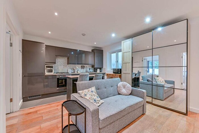 2 Bedroom Flat For Sale In Caledonian Road, , Caledonian Road, London, N1