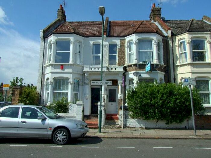 2 Bedroom Flat To Rent In Garden Flat, Wakeman Road, Kensal Green, London, NW10