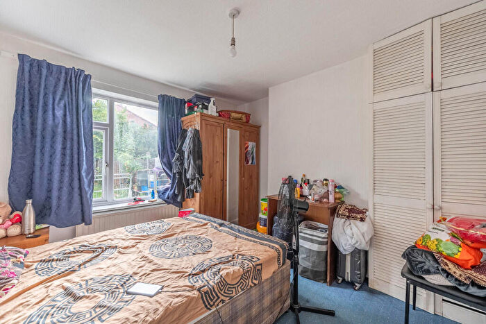 2 Bedroom Maisonette To Rent In Roxeth Green Avenue, Harrow, HA2