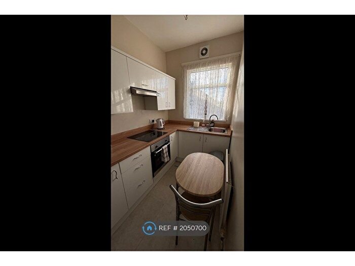 1 Bedroom Flat To Rent In Upper Newtownards Road, Belfast, BT4