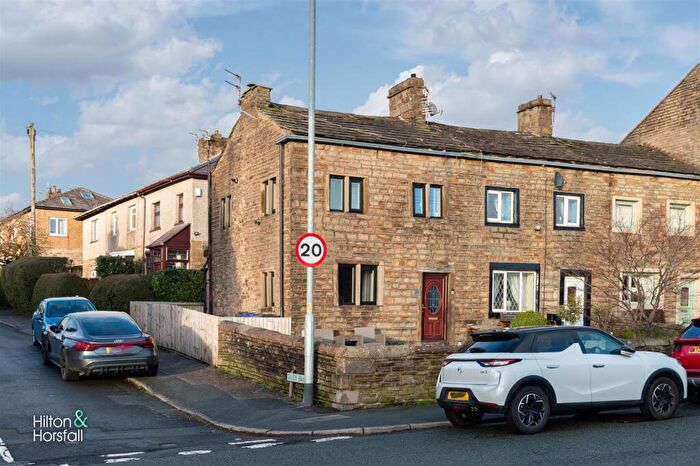 2 Bedroom End Of Terrace House For Sale In Briercliffe Road, Burnley, BB10