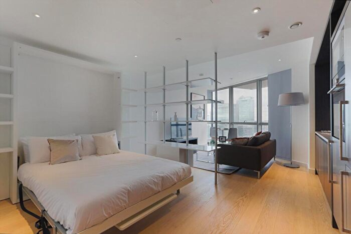 Apartment For Sale In Charrington Tower, Biscayne Avenue, E14