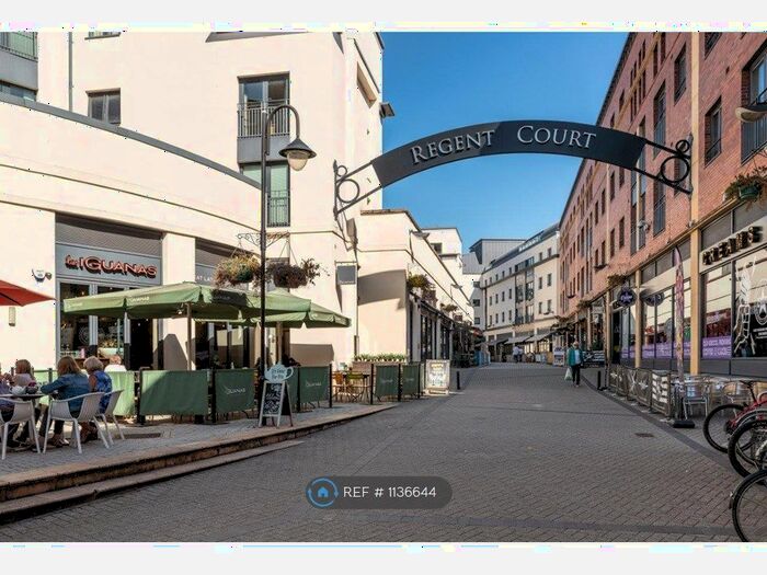 2 Bedroom Flat To Rent In Wellington House, Leamington Spa, CV32