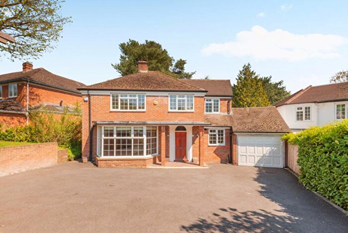 4 Bedroom Detached House For Sale In Woodhill Avenue, Gerrards Cross, Buckinghamshire, SL9