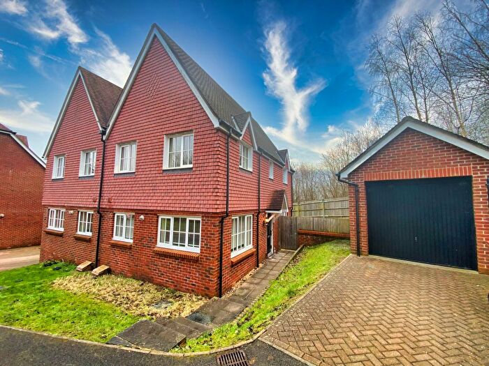 3 Bedroom Semi-Detached House To Rent In Larch End, Uckfield, TN22