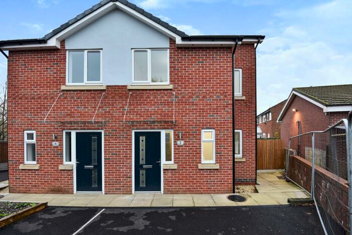 3 Bedroom Semi-Detached House To Rent In Hilton Street, Hyde, Greater Manchester, SK14