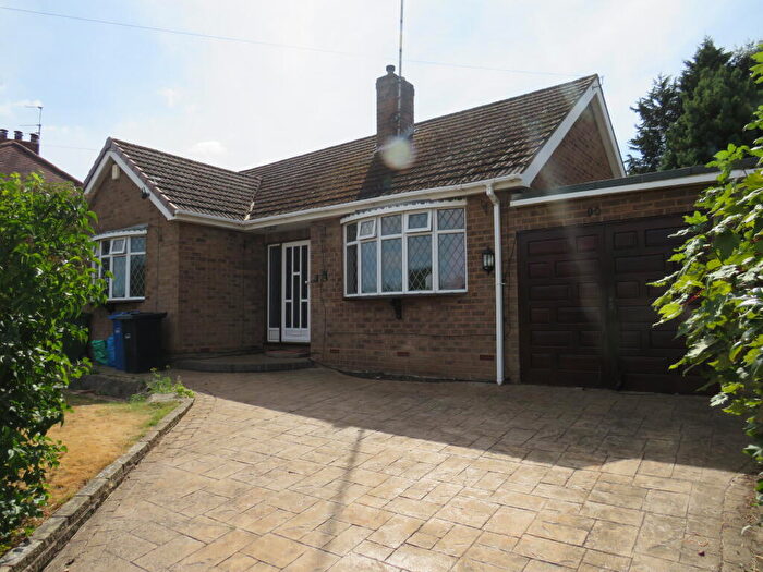 3 Bedroom Bungalow To Rent In Furlong Lane, B63
