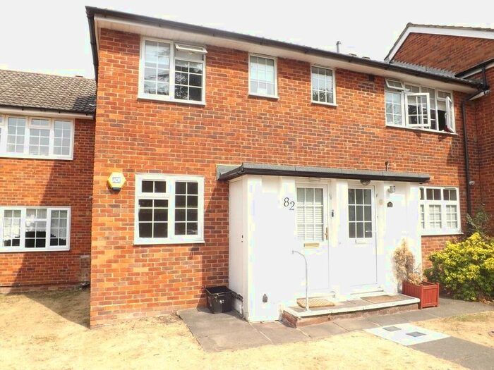 2 Bedroom Maisonette To Rent In The Rutts, Bushey Heath, Bushey, WD23