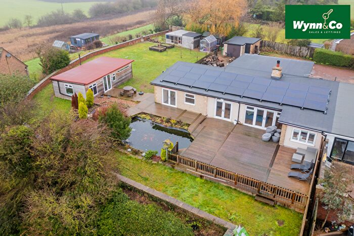 5 Bedroom Bungalow For Sale In Beacon Hill, Upton, Pontefract, WF9