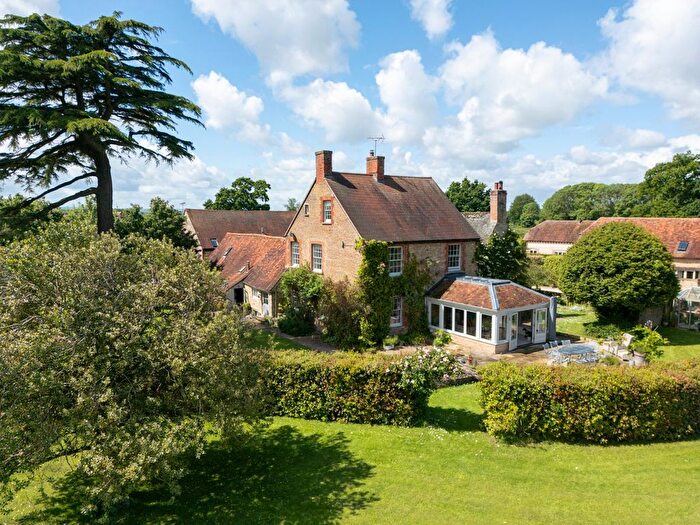 6 Bedroom Detached House For Sale In Race Farm Lane, Kingston Bagpuize, Oxfordshire, OX13