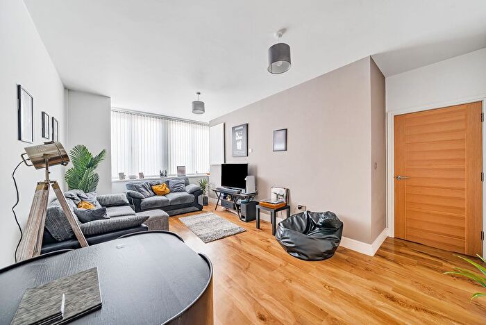 2 Bedroom Flat To Rent In Brand Street, Hitchin, SG5