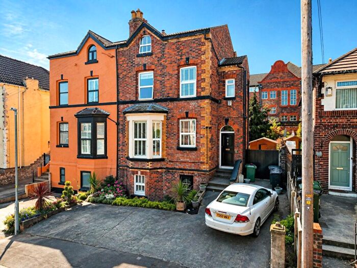 5 Bedroom Semi-Detached House For Sale In Kingsland Road, Oxton, Merseyside, CH42