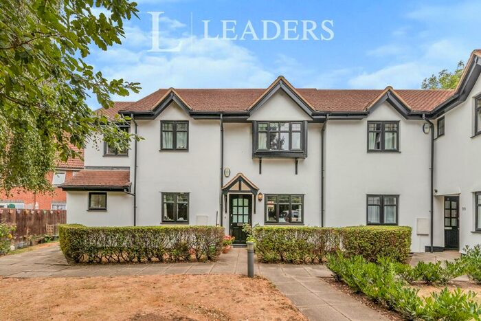 2 Bedroom Flat To Rent In Ivydene Lodge, CR0