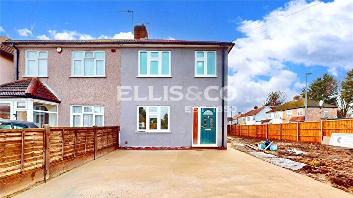 4 Bedroom Terraced House To Rent In Willow Tree Lane, Hayes, UB4