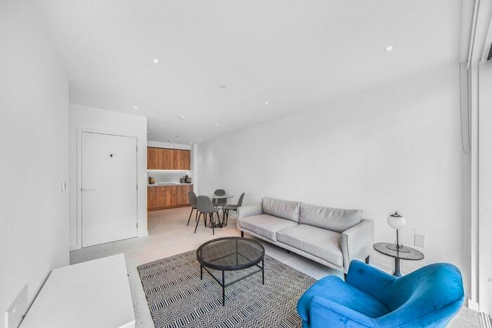 1 Bedroom Flat To Rent In Cendal Crescent, London, E1