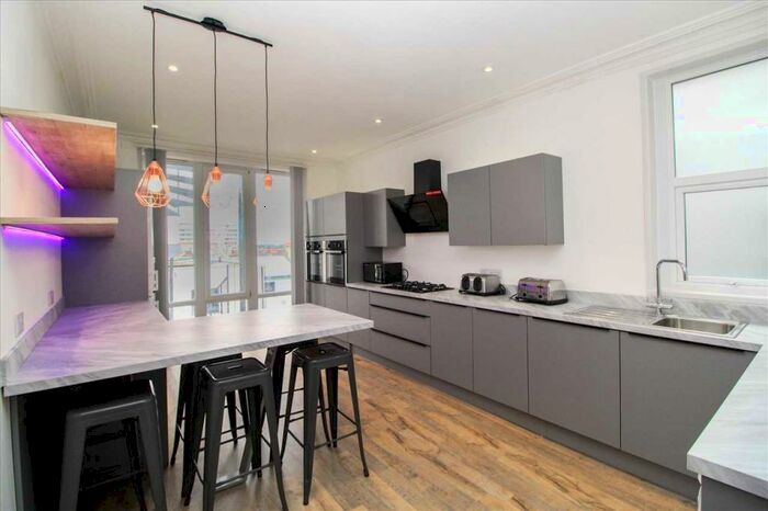 11 Bedroom House To Rent In Sutherland Road, Plymouth, PL4