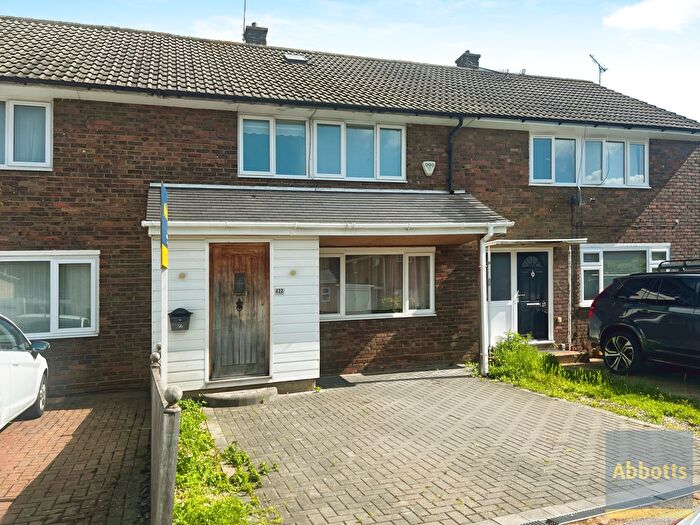 3 Bedroom Property To Rent In The Knares, Basildon, SS16