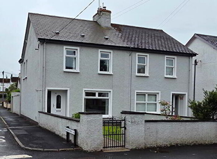 3 Bedroom Semi-Detached House For Sale In Montague Avenue, Ballymena, BT42