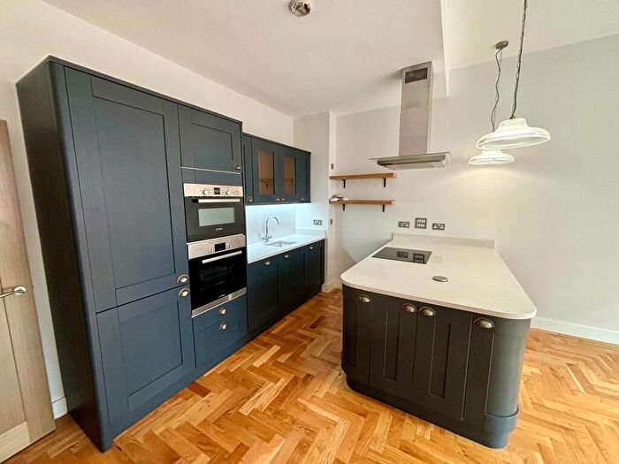 2 Bedroom Apartment For Sale In Great Charles Street Queensway, Birmingham, B3