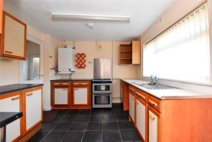 2 Bedroom Bungalow For Sale In Royston Drive, Ipswich, Suffolk, IP2
