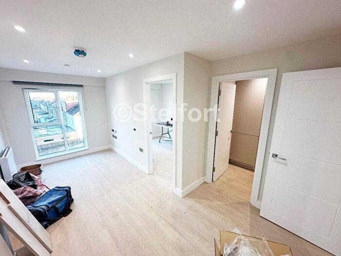 1 Bedroom Apartment To Rent In Goodmayes Road, London, IG3