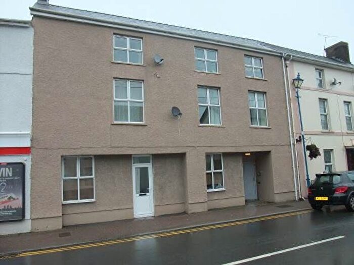 1 Bedroom Flat To Rent In Pentre Road, St Clears, Carmarthenshire, SA33