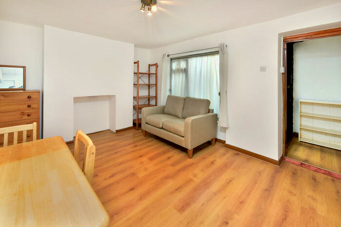 1 Bedroom Flat To Rent In Bayham St, NW1