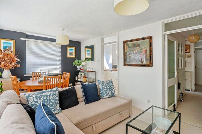 1 Bedroom Flat For Sale In Poole Road, Westbourne, Bournemouth, Dorset, BH4