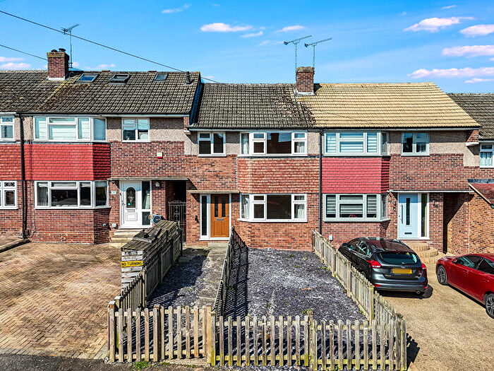 3 Bedroom Terraced House For Sale In Hawthorn Close, Moulsham Lodge, Chelmsford, CM2